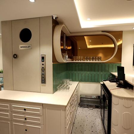 Hiraya Hotels Mohali エクステリア 写真