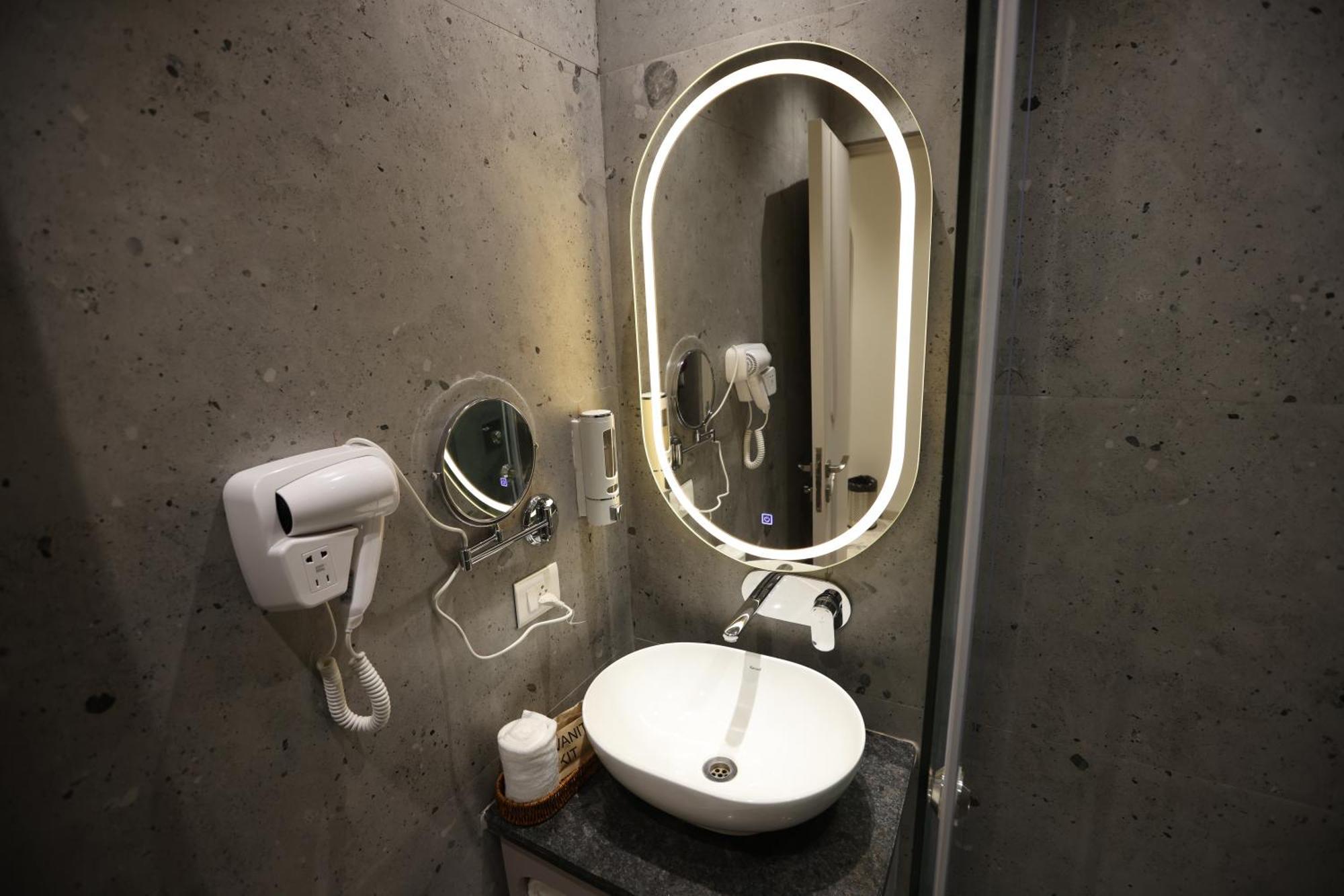 Hiraya Hotels Mohali エクステリア 写真