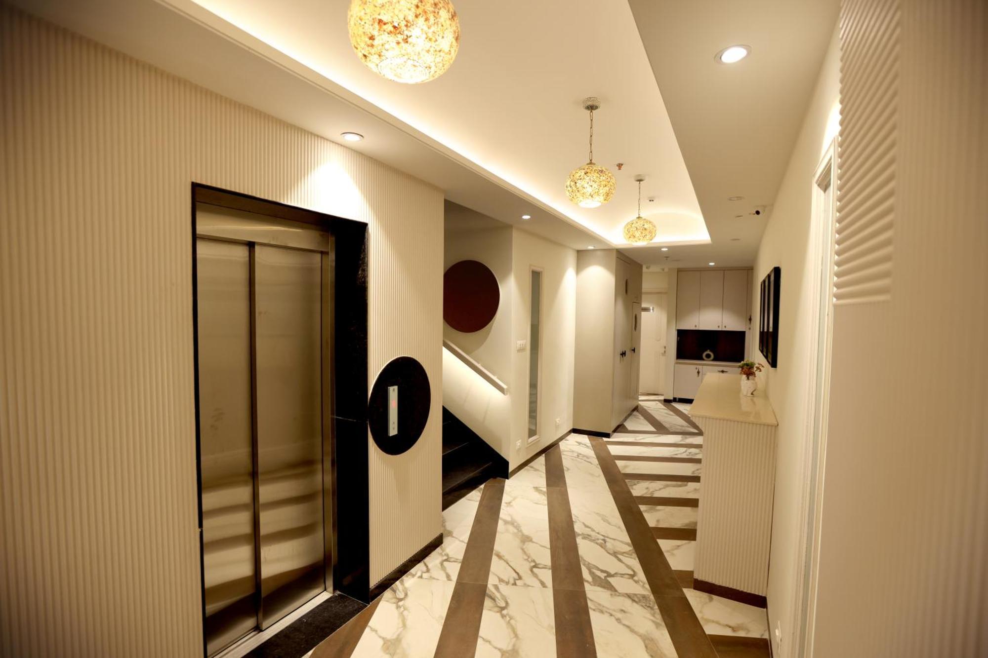 Hiraya Hotels Mohali エクステリア 写真