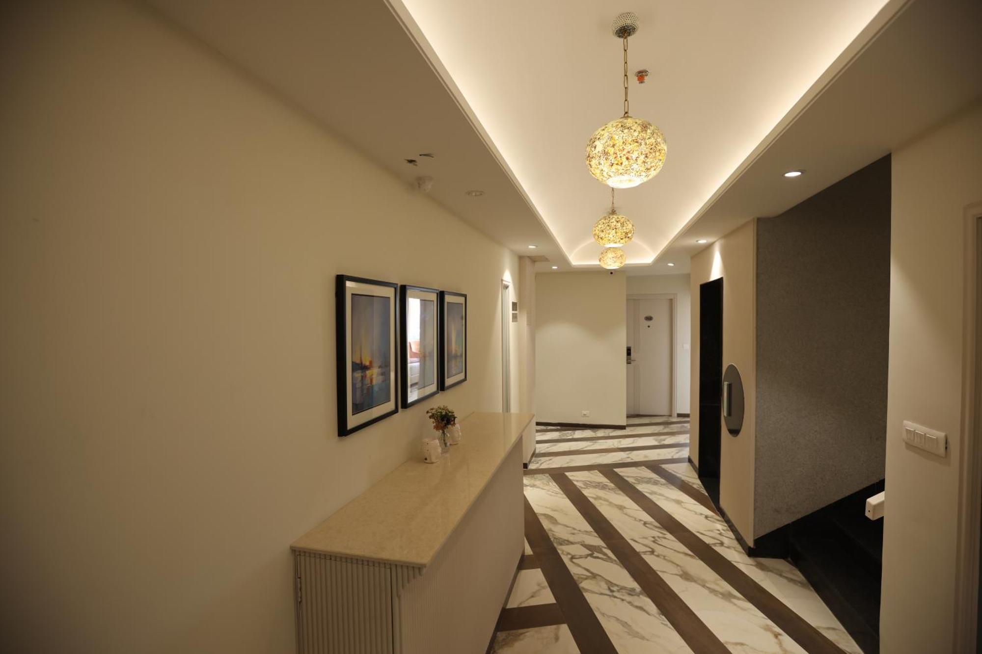 Hiraya Hotels Mohali エクステリア 写真